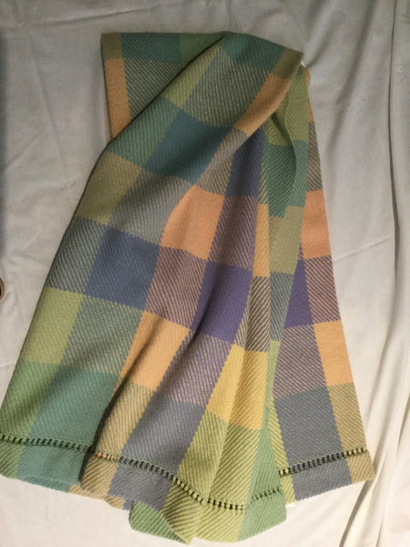 Handwoven Blanket made of Canadian wool - Pastel Colors - Squares