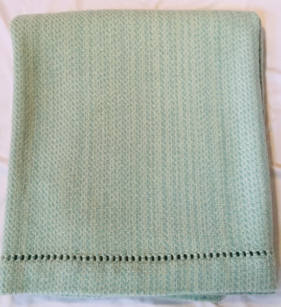 Handwoven Blanket made of Canadian wool - Seagrass Green - Solid
